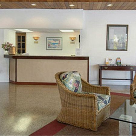 Travelodge Monaco Beach Resort Sunny Isles Beach Interior photo